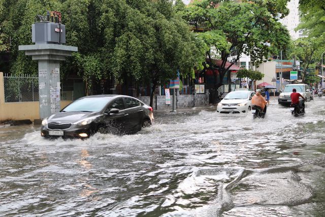 Dự án chống ngập 10.000 tỉ đồng: Có thể hết ngập, có thể... không! - Ảnh 2. Dự án chống ngập 10.000 tỉ đồng: Có thể hết ngập, có thể... không! - Ảnh 2.