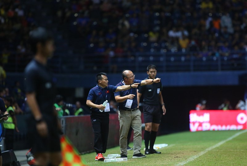 HLV Park Hang-seo tung đội hình ‘lạ’ đá chung kết King’s Cup? - Ảnh 2.