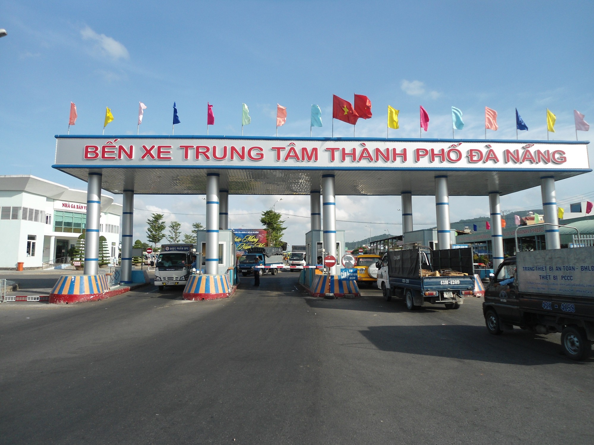 Kinh nghiệm du lịch Đà Nẵng tháng 6, tắm biển Mỹ Khê, check-in Cầu Vàng... ngắm trọn lễ hội pháo hoa sông Hàn - Ảnh 4.