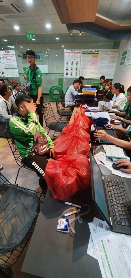 Cô gái bùng 1,2 triệu đồng tiền trà sữa: ‘Tôi bị oan, em trai tôi là người đặt’ - Ảnh 2. Cô gái bùng 1,2 triệu đồng tiền trà sữa: ‘Tôi bị oan, em trai tôi là người đặt’ - Ảnh 2.