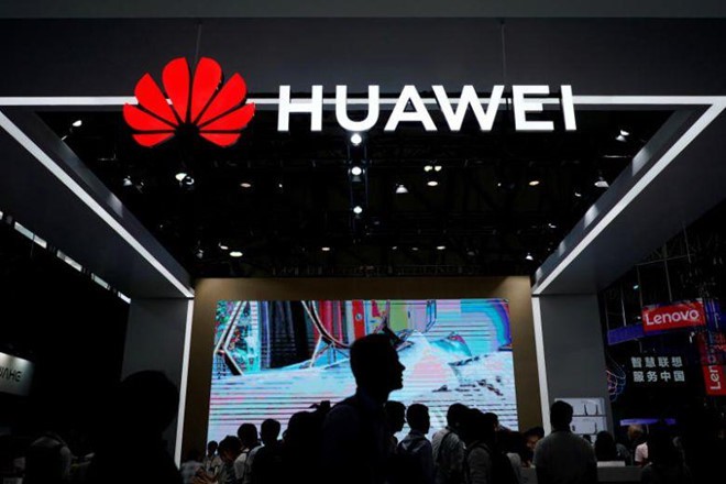 Châu Âu có thể tốn thêm 62 tỉ USD để phát triển 5G vì lệnh cấm Huawei - Ảnh 1. Châu Âu có thể tốn thêm 62 tỉ USD để phát triển 5G vì lệnh cấm Huawei - Ảnh 1.