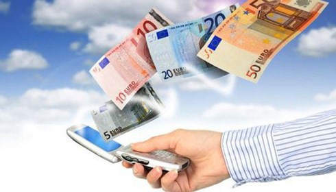 DN viễn thông nhảy vào thị trường thanh toán, ngân hàng có lo? - Ảnh 1. DN viễn thông nhảy vào thị trường thanh toán, ngân hàng có lo? - Ảnh 1.