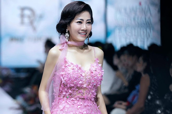 Mai Phương bức xúc khi bị nghi bán hàng kém chất lượng - Ảnh 2. Mai Phương bức xúc khi bị nghi bán hàng kém chất lượng - Ảnh 2.