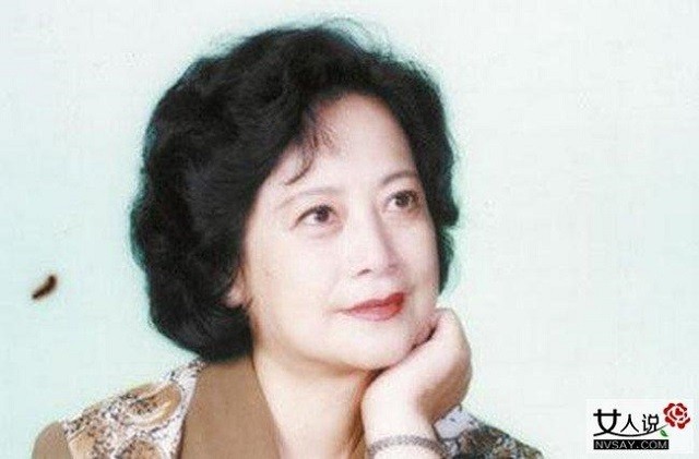 Quan Âm Bồ Tát Tả Đại Phân: Cuộc sống viên mãn sau vai diễn kinh điển, được khán giả sùng bái quỳ lạy - Ảnh 2. Quan Âm Bồ Tát Tả Đại Phân: Cuộc sống viên mãn sau vai diễn kinh điển, được khán giả sùng bái quỳ lạy - Ảnh 2.