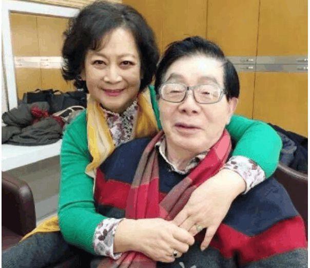 Quan Âm Bồ Tát Tả Đại Phân: Cuộc sống viên mãn sau vai diễn kinh điển, được khán giả sùng bái quỳ lạy - Ảnh 9. Quan Âm Bồ Tát Tả Đại Phân: Cuộc sống viên mãn sau vai diễn kinh điển, được khán giả sùng bái quỳ lạy - Ảnh 9.
