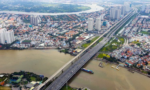 Doanh nghiệp địa ốc đua phát hành trái phiếu - Ảnh 1. Doanh nghiệp địa ốc đua phát hành trái phiếu - Ảnh 1.