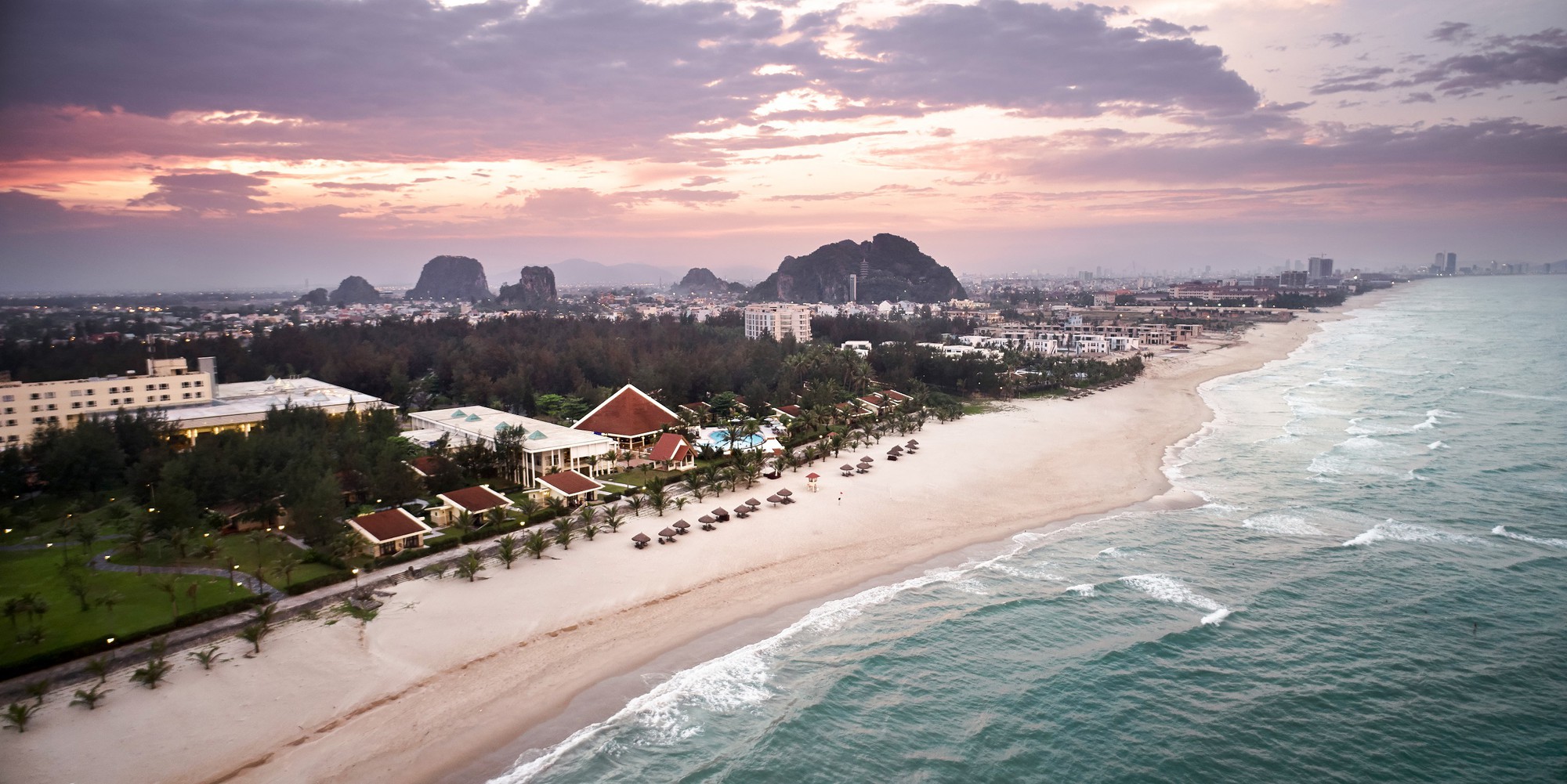 Centara-Sandy-Beach-Resort-Danang Centara-Sandy-Beach-Resort-Danang