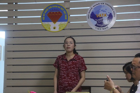 Nộp 10 triệu đồng để có thể thành Nữ hoàng thương hiệu Việt Nam 2019? - Ảnh 1. Nộp 10 triệu đồng để có thể thành Nữ hoàng thương hiệu Việt Nam 2019? - Ảnh 1.