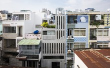 'Nhà có nhiều cửa sổ' xanh mát, độc đáo trong con ngõ cụt Sài Gòn