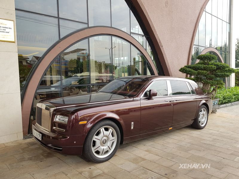 Rolls-Royce Phantom Mặt trời phương Đông 43 tỉ đồng của 'Đại gia điếu cày' Lê Thanh Thản - Ảnh 1. Rolls-Royce Phantom Mặt trời phương Đông 43 tỉ đồng của 'Đại gia điếu cày' Lê Thanh Thản - Ảnh 1.