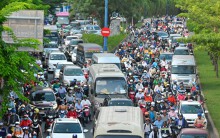 Người Sài Gòn ngán ngẩm 'nhúc nhích' từng chút vào đường hầm vượt sông hiện đại nhất Đông Nam Á