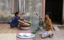 'Bà Tân Vlog' kiếm được bao tiền từ YouTube?