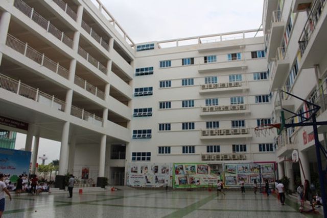 Xe chữa cháy không tiếp cận được toà nhà, chủ đầu tư bị xử phạt hành chính - Ảnh 1. Xe chữa cháy không tiếp cận được toà nhà, chủ đầu tư bị xử phạt hành chính - Ảnh 1.