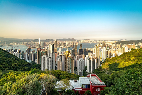 Nhà giàu Hong Kong muốn gom tiền sang Singapore - Ảnh 1. Nhà giàu Hong Kong muốn gom tiền sang Singapore - Ảnh 1.