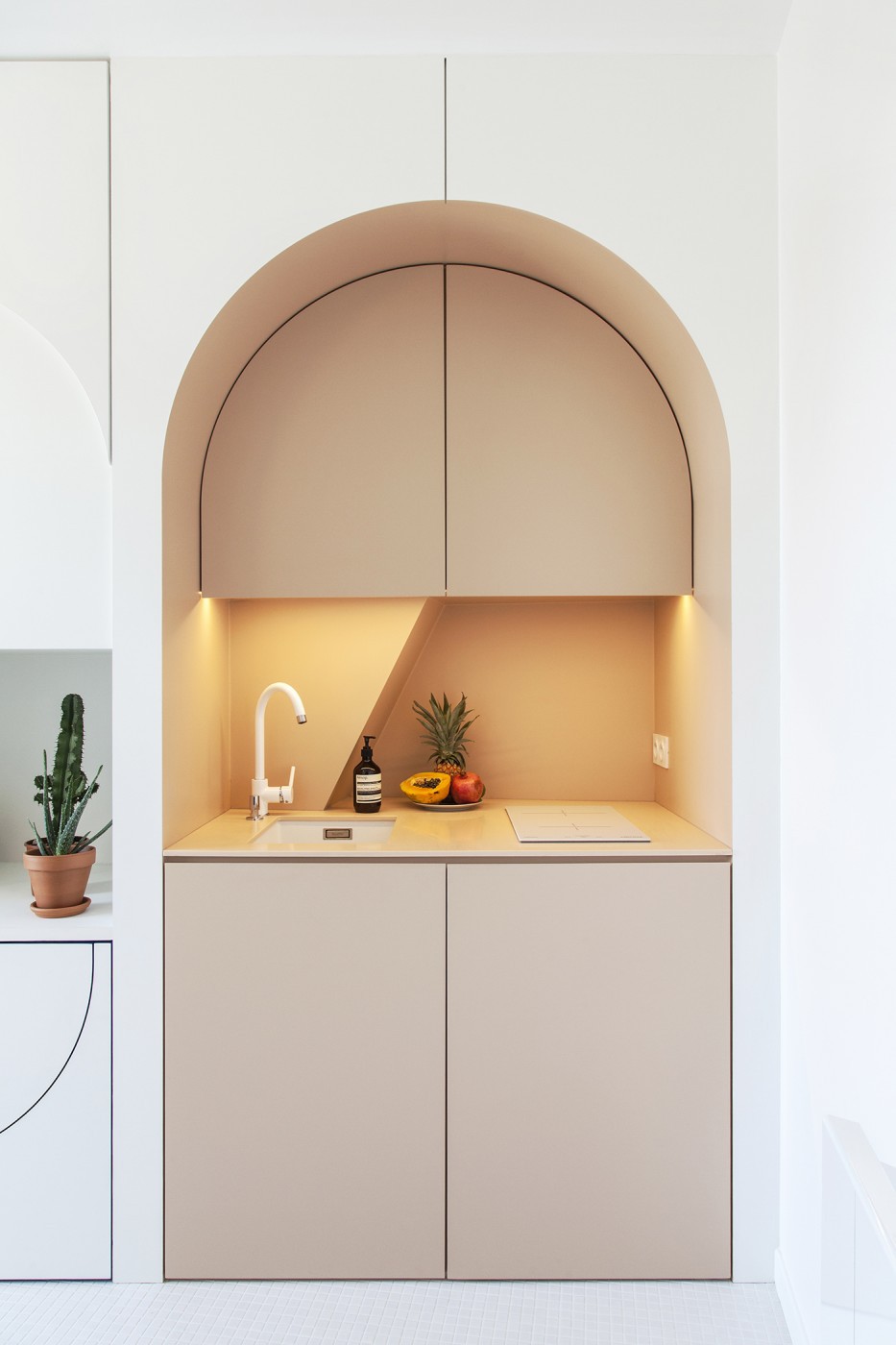 batiikstudio-architecture-interieur-paris-studio-petitesurface-chambre-de-bonne-designer-cadence-01 batiikstudio-architecture-interieur-paris-studio-petitesurface-chambre-de-bonne-designer-cadence-01