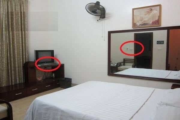 cach-camera-quay-len-trong-nha-nghi-khach-san-hotel-1-600x400-1034