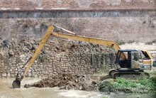 Phó Thủ tướng chỉ đạo vụ tu bổ nhưng ‘làm mới’ bờ kè Hộ thành hào 200 năm Kinh thành Huế