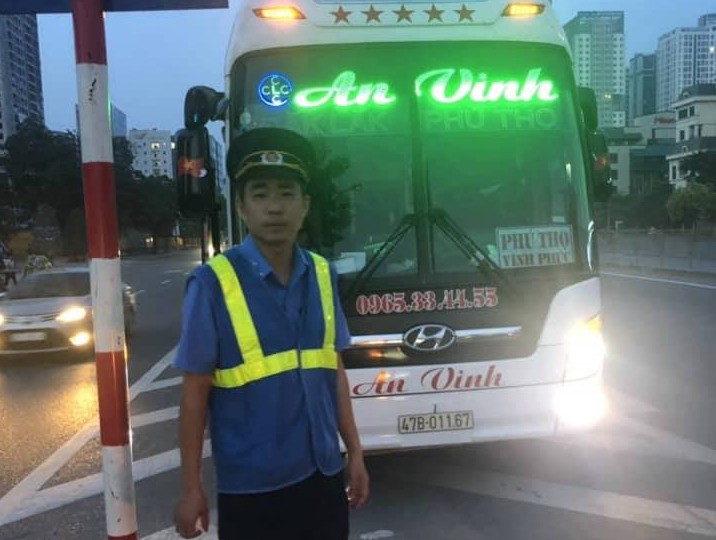 Thu phù hiệu hàng loạt ô tô khách chạy sai hành trình - Ảnh 1. Thu phù hiệu hàng loạt ô tô khách chạy sai hành trình - Ảnh 1.