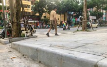 Xuất hiện vỉa hè 'đế vương' giành lối đi chung của đại gia Hà Nội