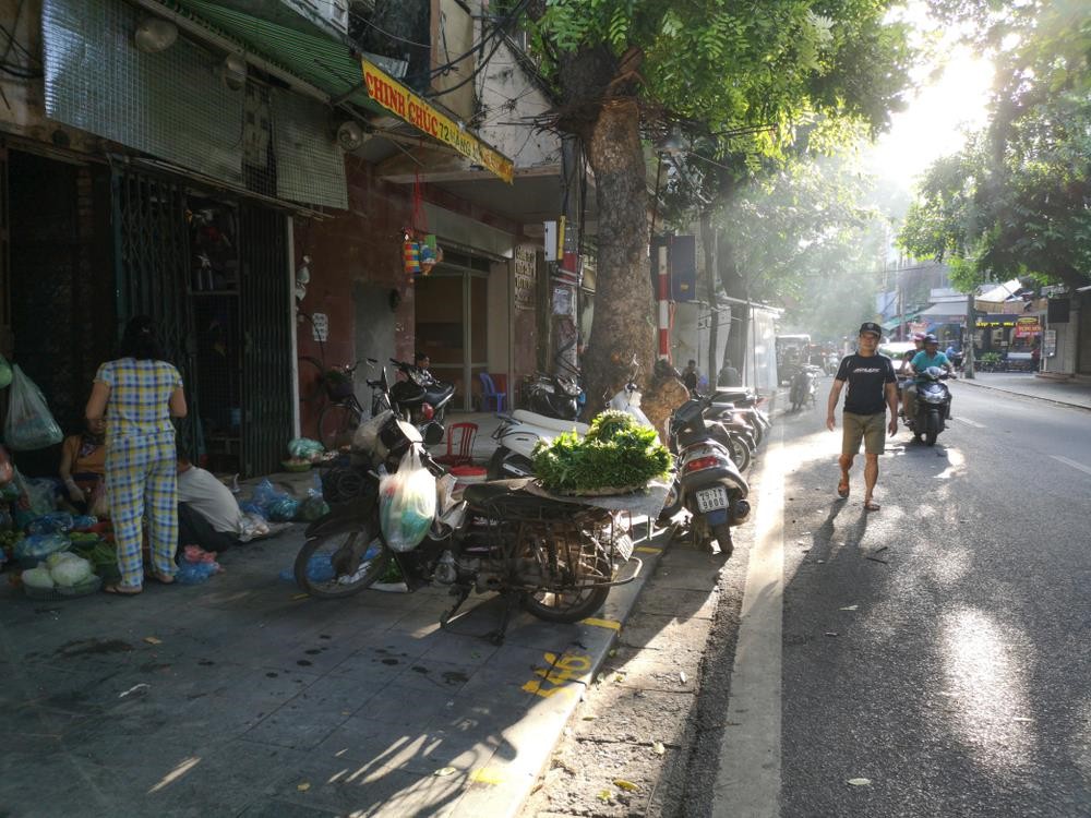 24 giờ ăn chơi khắp Hà Nội theo lịch trình báo nước ngoài gợi ý - Ảnh 1. 24 giờ ăn chơi khắp Hà Nội theo lịch trình báo nước ngoài gợi ý - Ảnh 1.