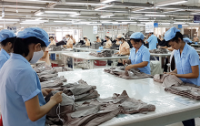 Doanh nghiệp dệt may kêu khan hiếm đơn hàng do chiến tranh thương mại Mỹ - Trung Quốc