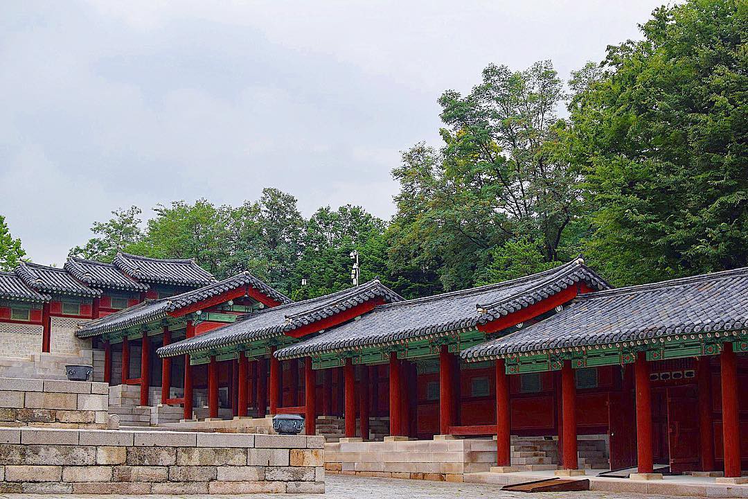 Lạc lối ở Seoul với những cung điện thường thấy trong các bộ phim cổ trang Hàn Quốc - Ảnh 20. Lạc lối ở Seoul với những cung điện thường thấy trong các bộ phim cổ trang Hàn Quốc - Ảnh 20.