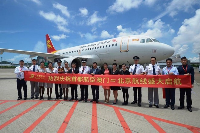 Soi lương 'khủng' của các phi công trên thế giới - Ảnh 5.