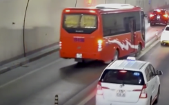 CSGT Đà Nẵng xác minh đoàn xe vượt ẩu, lấn làn trong hầm Hải Vân