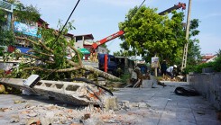 Giông lốc ở Thanh Hóa khiến hàng trăm ngôi nhà hư hỏng