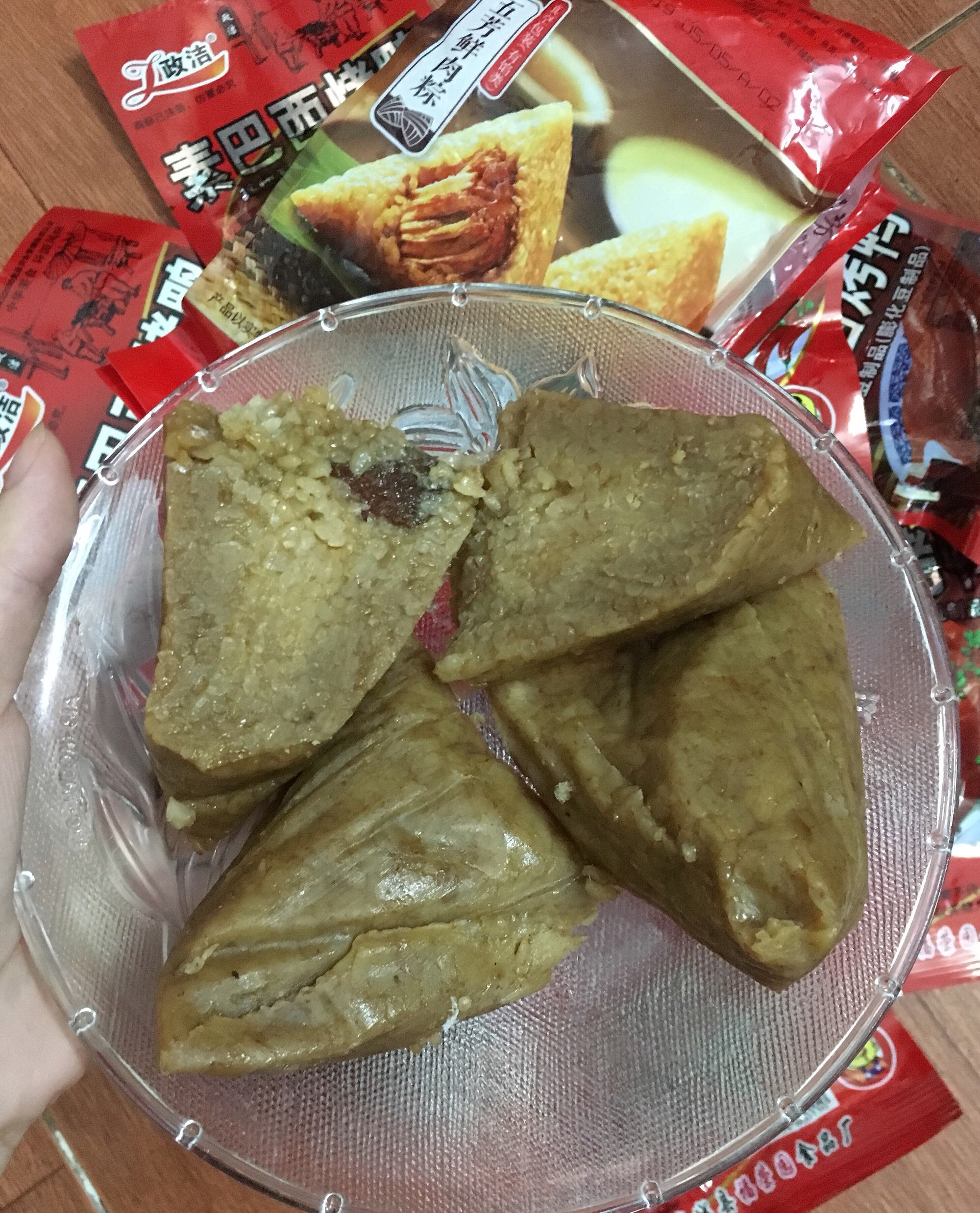 Đáng sợ, bánh chưng nội địa Trung Quốc 9 tháng không hỏng - Ảnh 2. Đáng sợ, bánh chưng nội địa Trung Quốc 9 tháng không hỏng - Ảnh 2.