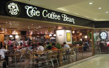 Jollibee chi 350 triệu USD mua chuỗi Coffee Bean & Tea Leaf, bành trướng sang thị trường cà phê