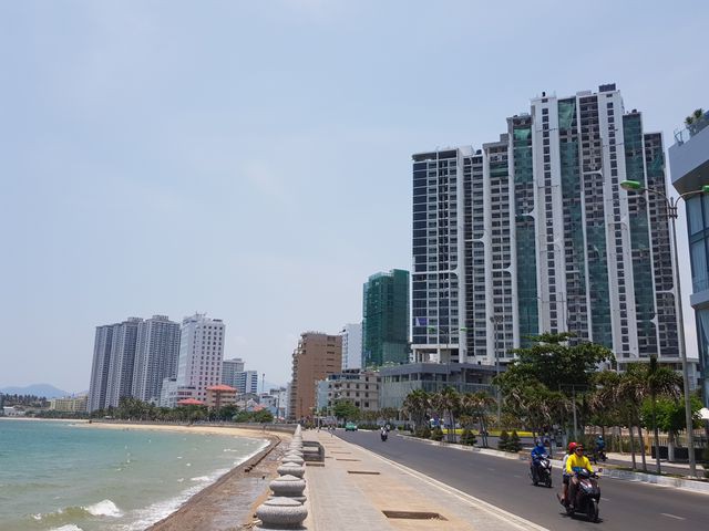Sửa quy hoạch để xây cao ốc 50-60 tầng ven biển Nha Trang? - Ảnh 3.