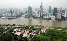 Vận động Nhà thờ Thủ Thiêm giao đất làm đường ven sông Sài Gòn