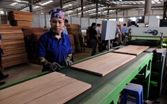 'Ông lớn' cũng kiệt sức vì thuế nặng, lãi cao