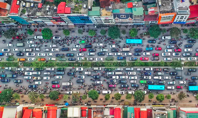 Hà Nội lên kế hoạch thu phí phương tiện vào nội đô - Ảnh 1.