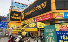 Thế Giới Di Động đã bán 11.000 chiếc đồng hồ trong tháng 6, tiếp tục đóng hàng loạt cửa hàng điện thoại