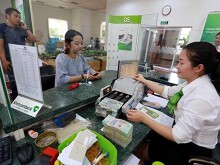 Phía sau lợi nhuận khủng của các ngân hàng
