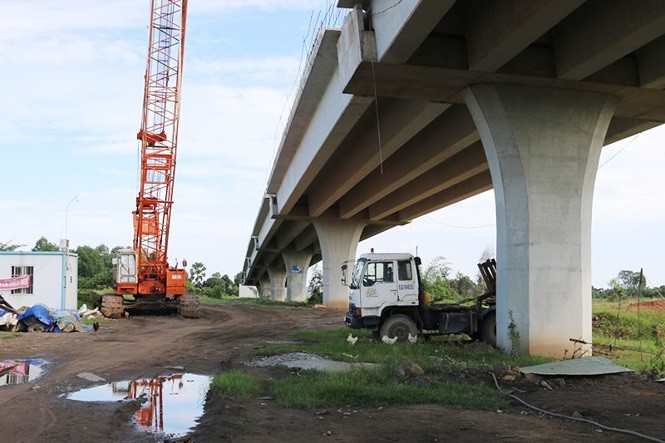 Điều gì đang xảy ra ở công trường cao tốc Trung Lương gần 10 nghìn tỉ? - Ảnh 1.