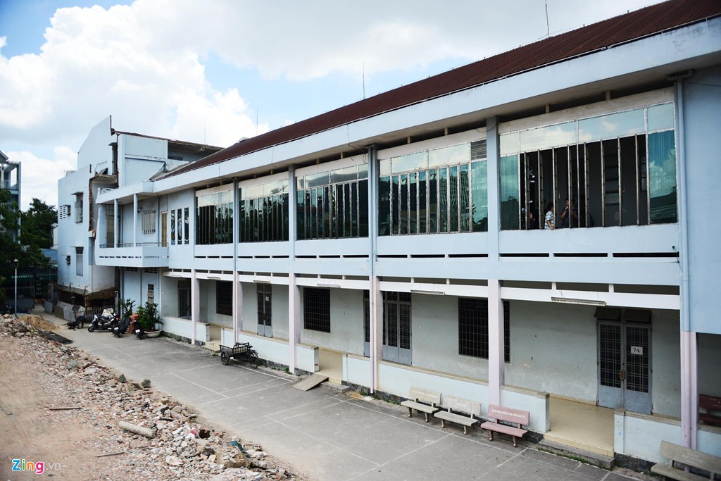 'Than den' nang nha tho rong 900 m2 o Sai Gon cao len 2 m hinh anh 3 'Than den' nang nha tho rong 900 m2 o Sai Gon cao len 2 m hinh anh 3