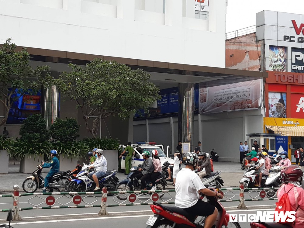 Công an xuất hiện, lễ giới thiệu dự án của Alibaba tạm hoãn - Ảnh 1. Công an xuất hiện, lễ giới thiệu dự án của Alibaba tạm hoãn - Ảnh 1.