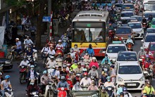 Kế hoạch hạn chế xe máy ở Hà Nội: Xe buýt 'chết đuối' giữa biển phương tiện cá nhân