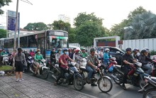 Cảnh chen chúc trên đường Điện Biên Phủ sắp mở làn riêng cho xe buýt ở Sài Gòn