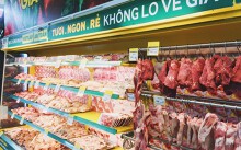 Bách Hoá Xanh của ông Nguyễn Đức Tài mỗi ngày bán hàng thu gần 23 tỉ đồng, lấn sân sang bán bánh kẹo