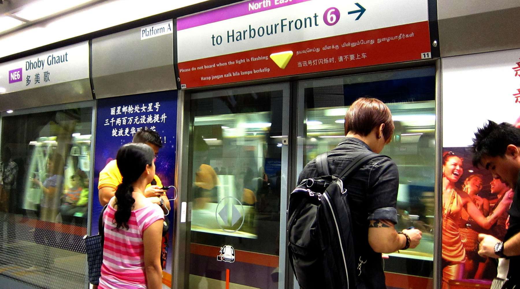 tau-dien-ngam-singapore-2 tau-dien-ngam-singapore-2