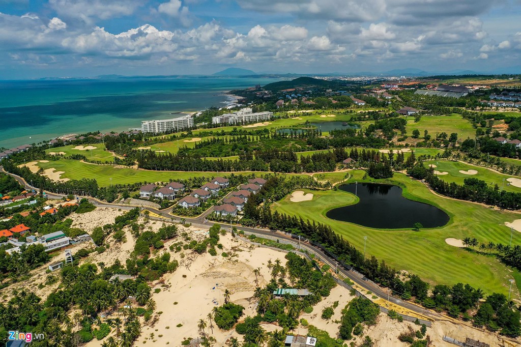 'Thủ đô' resort Mũi Né đối mặt biển xâm thực, rác và quá tải hạ tầng - Ảnh 7. 'Thủ đô' resort Mũi Né đối mặt biển xâm thực, rác và quá tải hạ tầng - Ảnh 7.