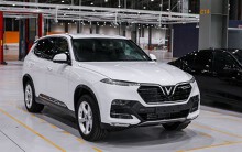 Nửa năm sản xuất kinh doanh, VinFast của tỉ phú Phạm Nhật Vượng đã có doanh thu hơn 2.600 tỉ đồng