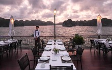 8 trải nghiệm nên thử trên vịnh Lan Hạ