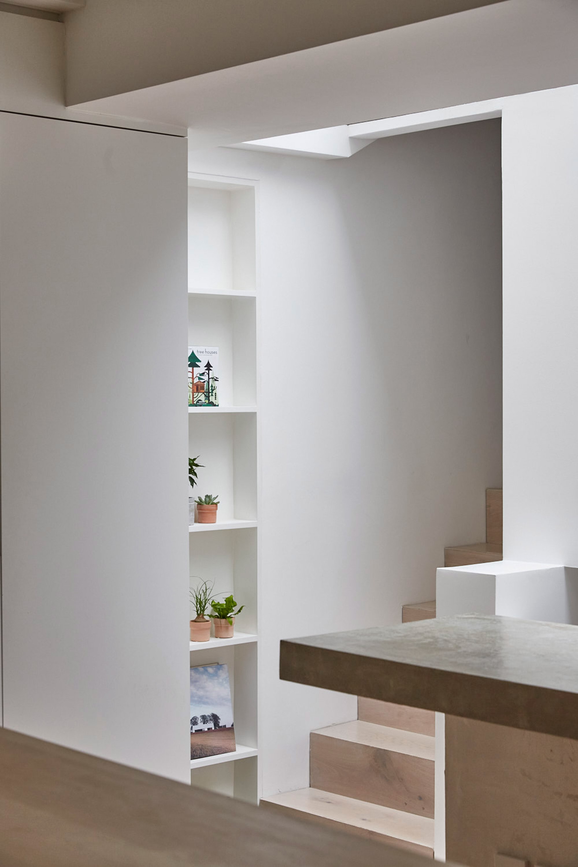 hackney-mews-hutch-design-london-architecture-_dezeen_2364_col_13 hackney-mews-hutch-design-london-architecture-_dezeen_2364_col_13