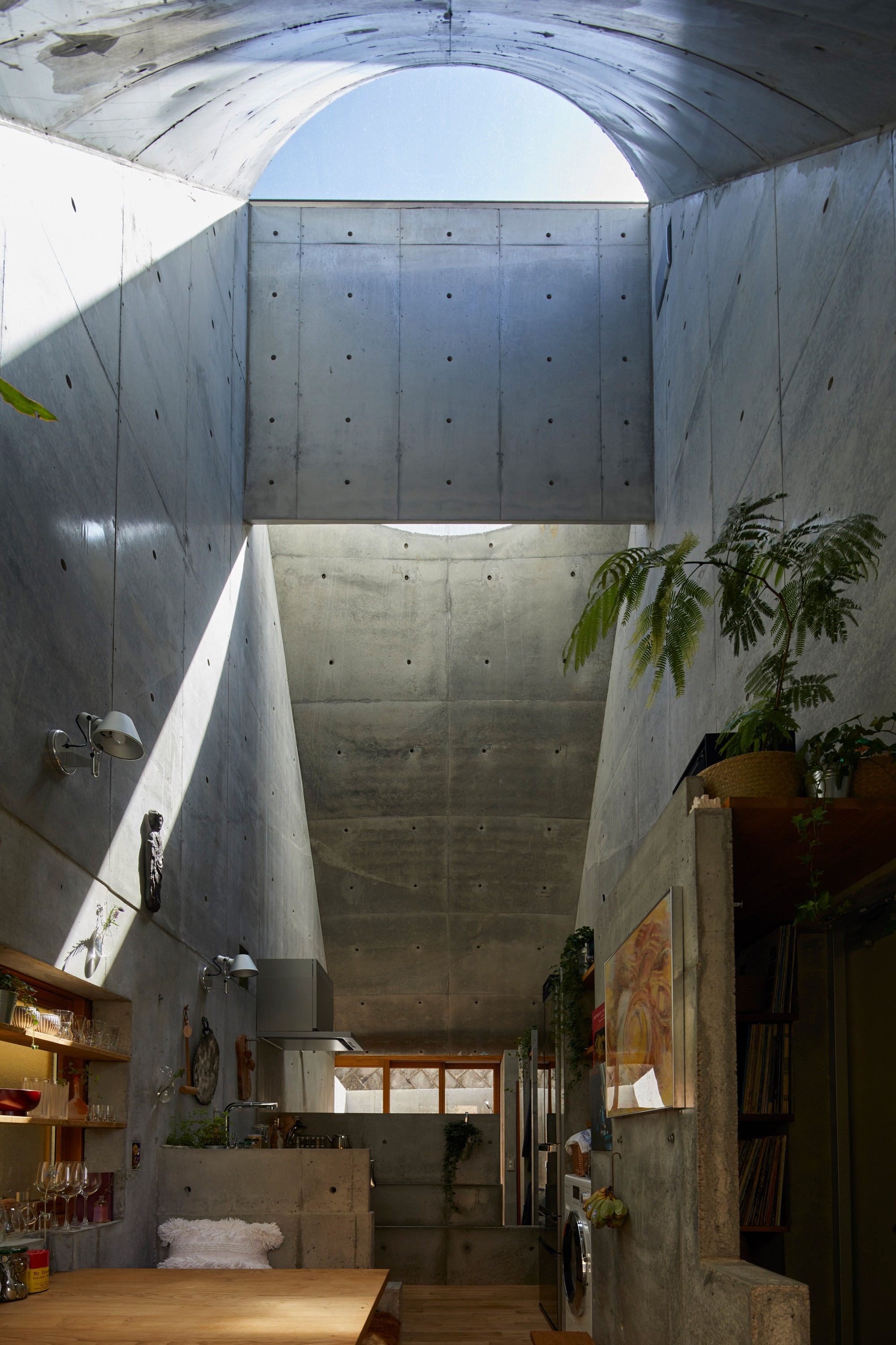 love2-love-2-house-takeshi-hosaka-tokyo-japan_dezeen_2364_col_11