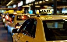 Gắn mào xe công nghệ: Tăng nguy cơ 'taxi dù' và rủi ro cho người dùng
